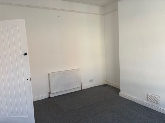 Property photo 2 of 13 Img_4396