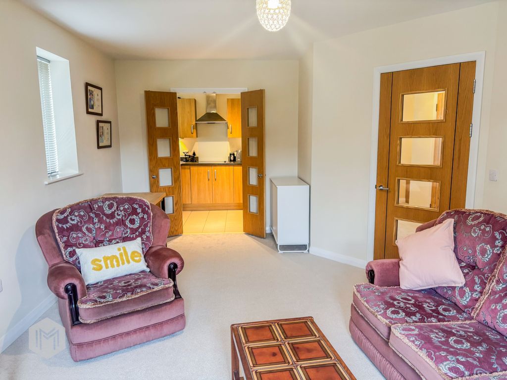 Property photo 3 of 11 Picture No. 10