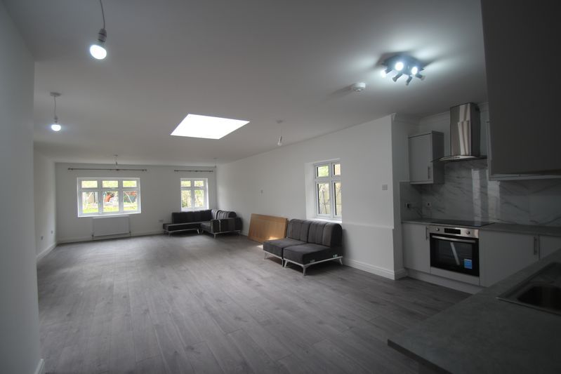 Property photo 3 of 11 Photo 10