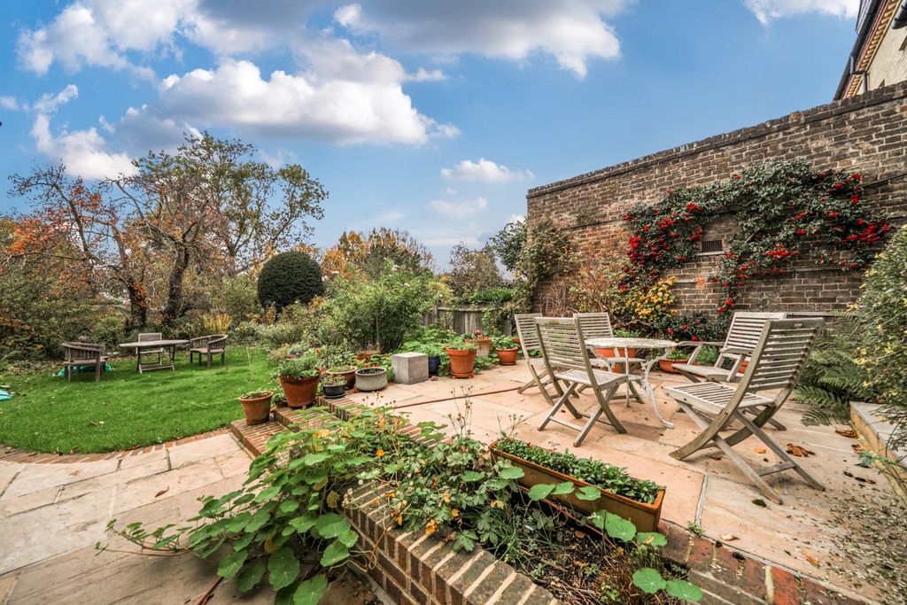 Property photo 2 of 16 Picture No. 05