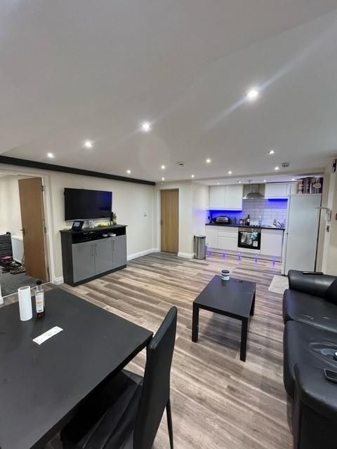 Property photo 2 of 12 Bright Open-Plan Living Area With Contemporary Fit...