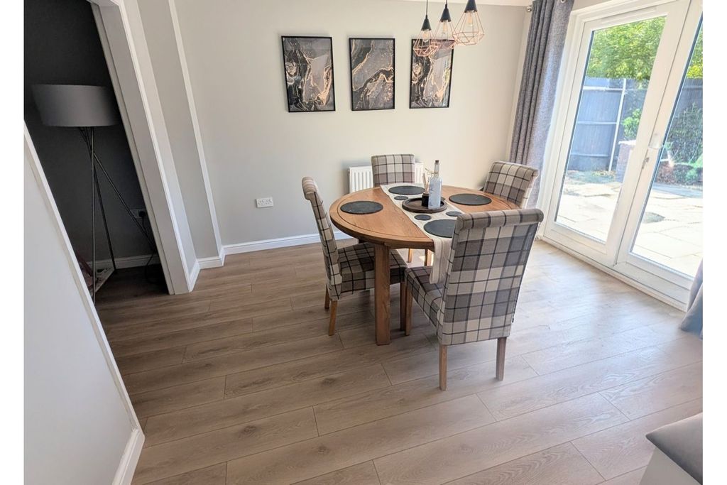 Additional image 7 of 4 bed detached house for saleLinnet Close, Littlehampton BN17