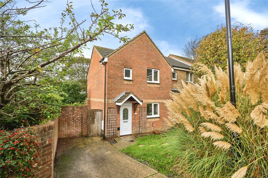Property photo 1 of 12 Picture No. 17