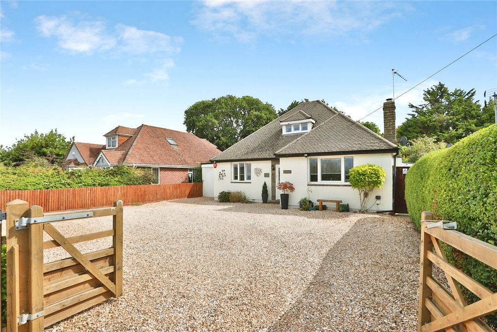 Property photo 1 of 25 Picture No. 05