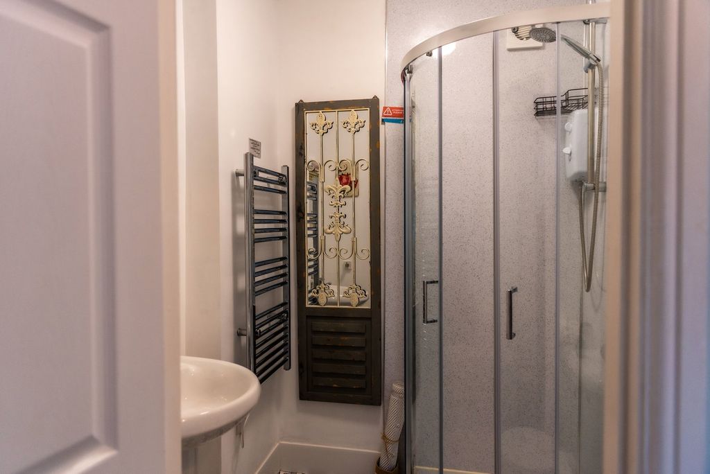 Additional image 18 of 9 bed town house for saleArvon Avenue, Llandudno LL30