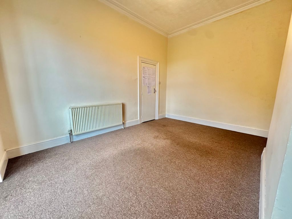 Property photo 3 of 8 Image