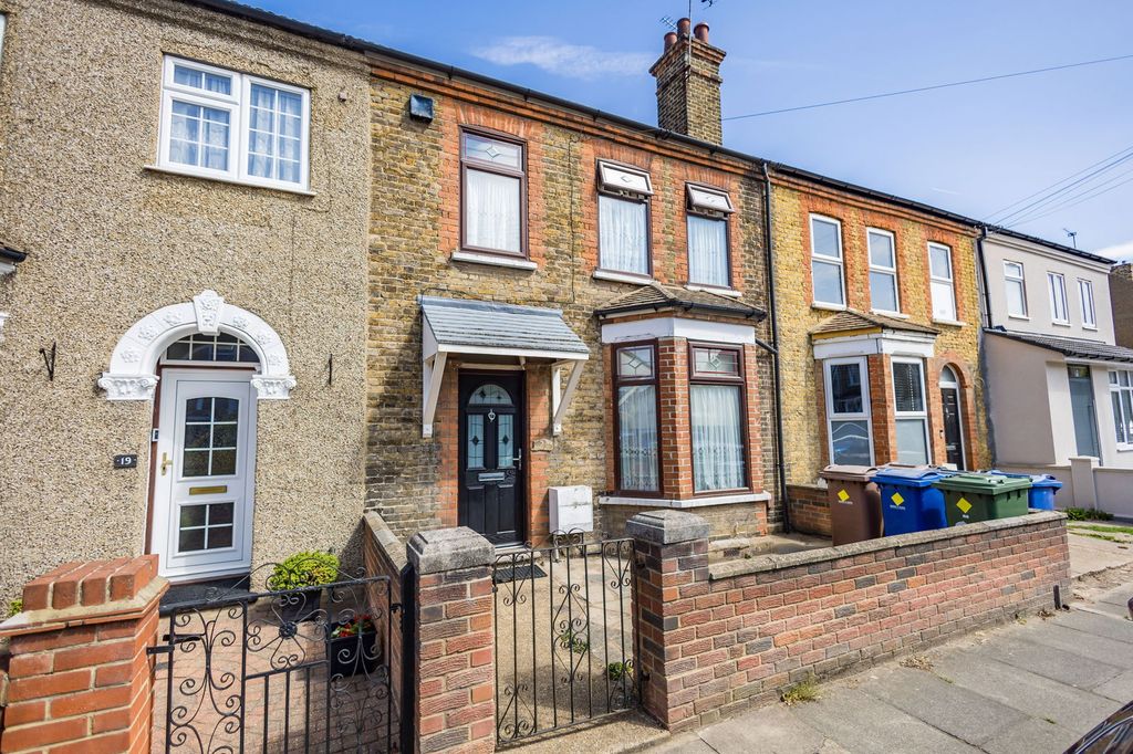 Property photo 1 of 22