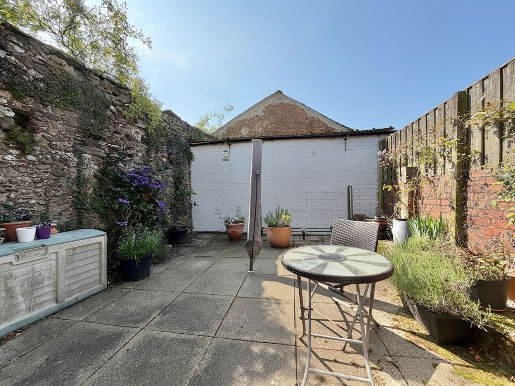Property photo 2 of 9 Court Yard Garden