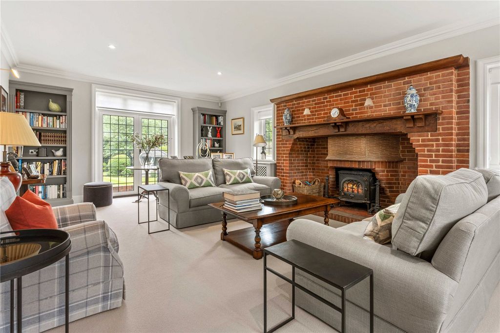 Property photo 3 of 36 Drawing Room