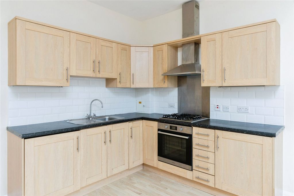 Property photo 2 of 17 Photography