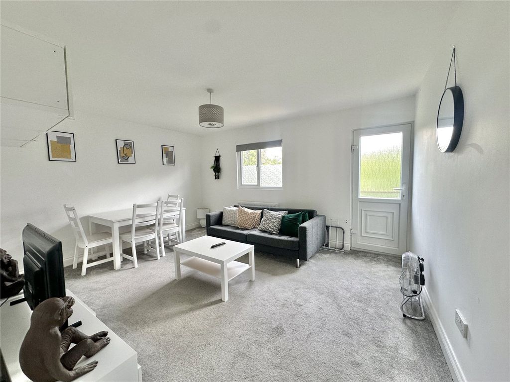 Property photo 2 of 9 Picture No. 07