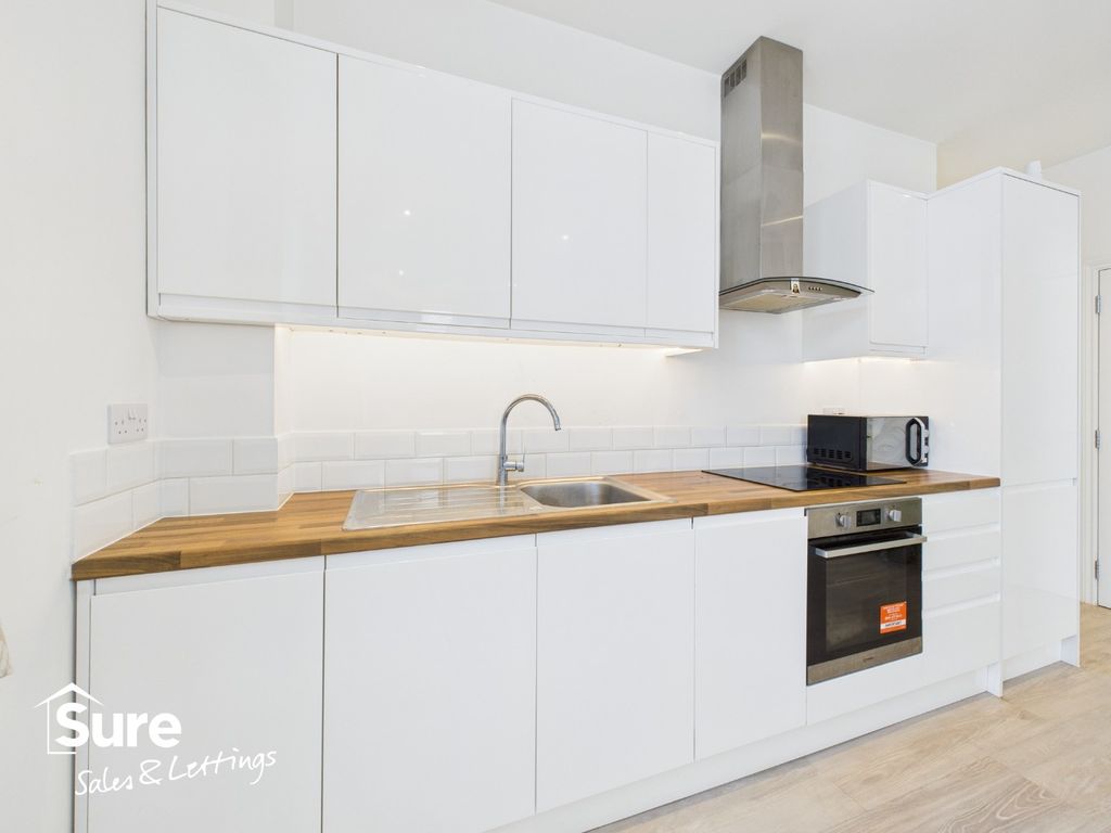 Property photo 3 of 15 4522753