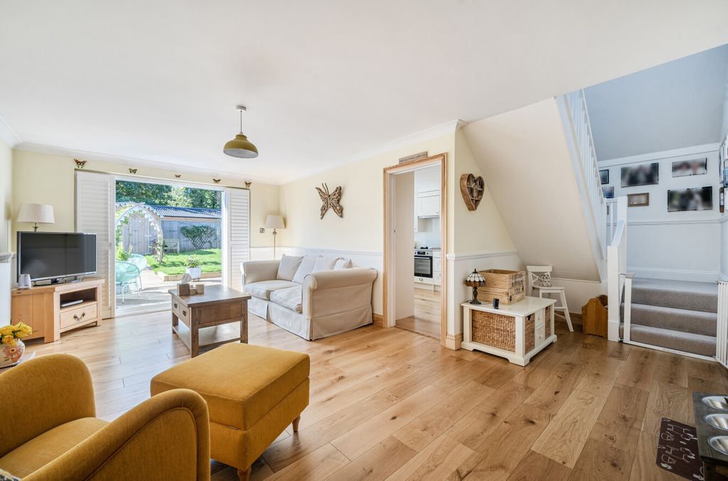 Property photo 2 of 26 1356936-11-68cd3c...