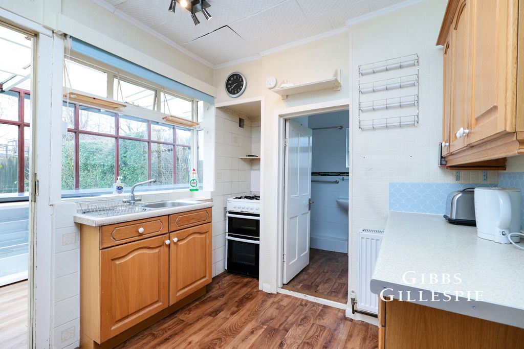 Property photo 2 of 16 Pbox-Img.Jpg