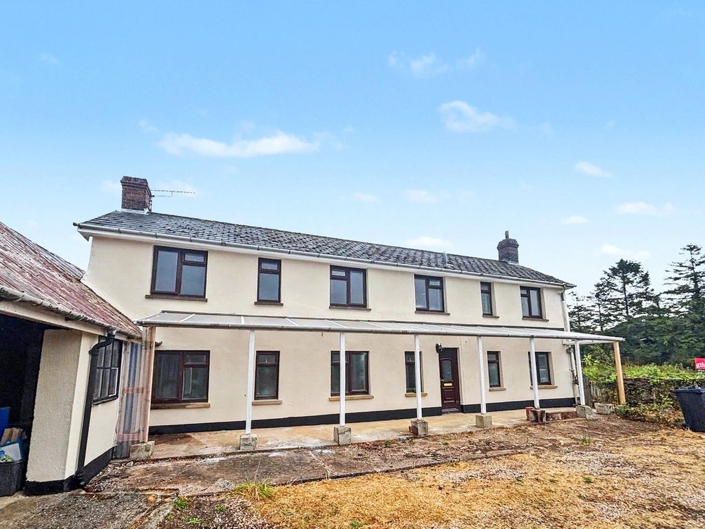 Property photo 2 of 18 Picture No. 33