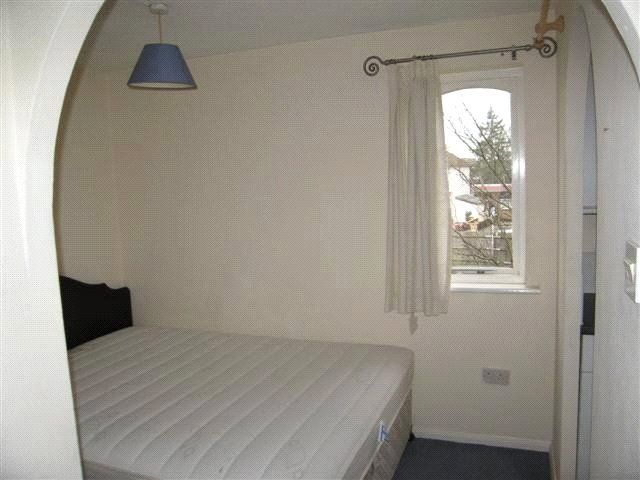 Property photo 3 of 6 54 Vignoles Bed(Smal