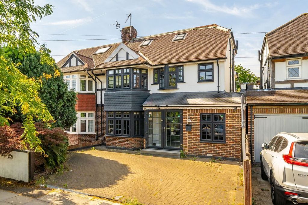 Property photo 1 of 7