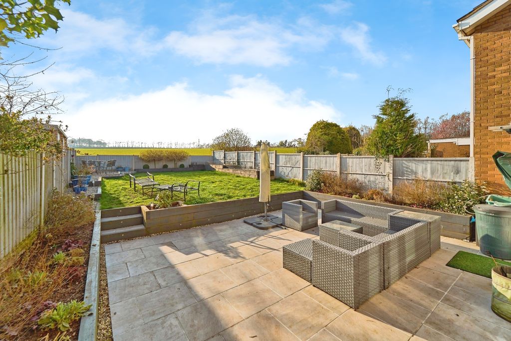 Property photo 1 of 20 Rear Garden