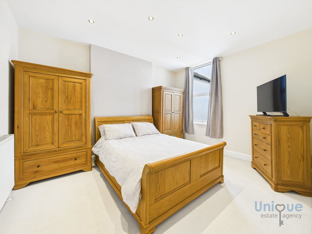 Additional image 15 of 6 bed terraced house for saleAdelaide Street, Fleetwood FY7