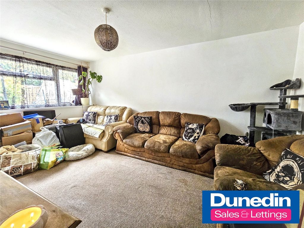 Property photo 3 of 16 Picture No. 10