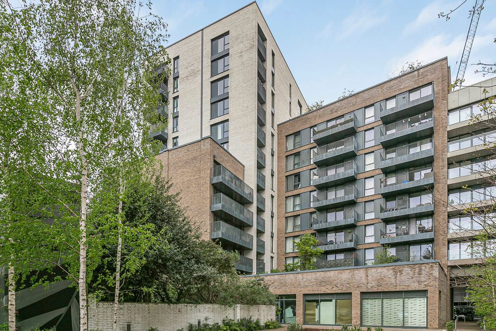 Property photo 1 of 19 Exterior