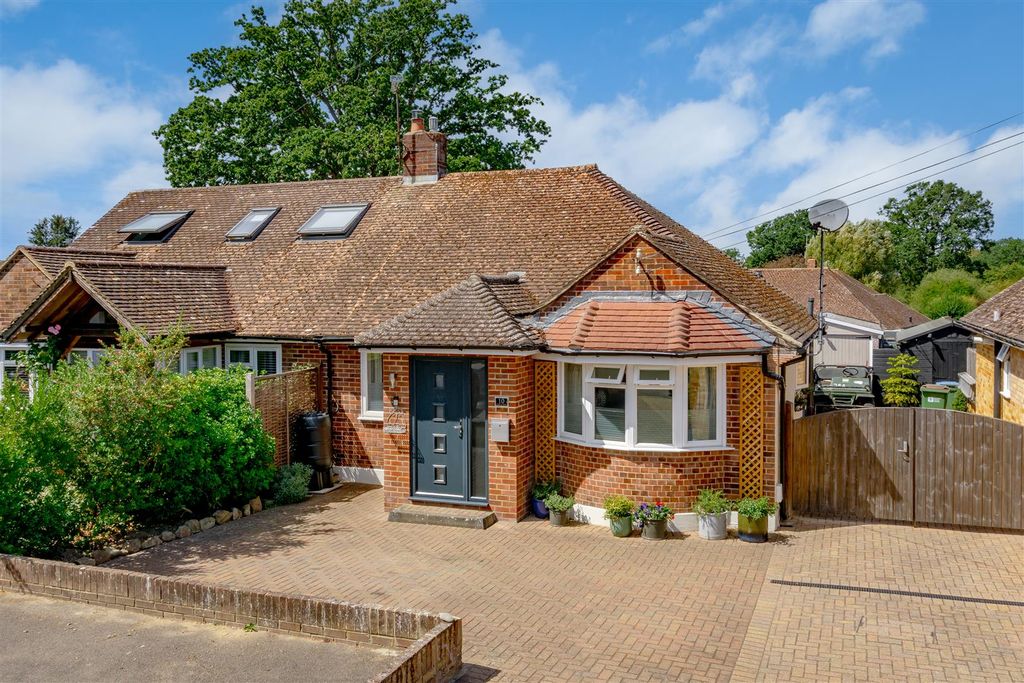 Property photo 1 of 27