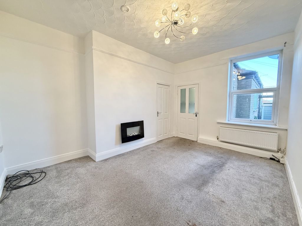 Property photo 3 of 13 Img_3648