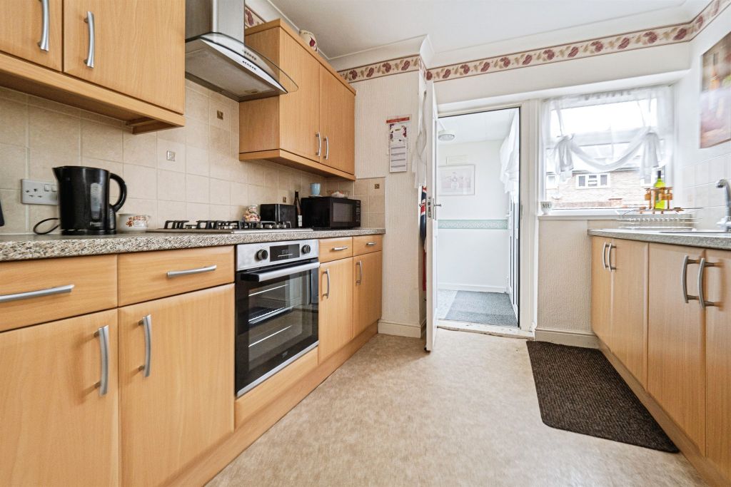Property photo 3 of 14