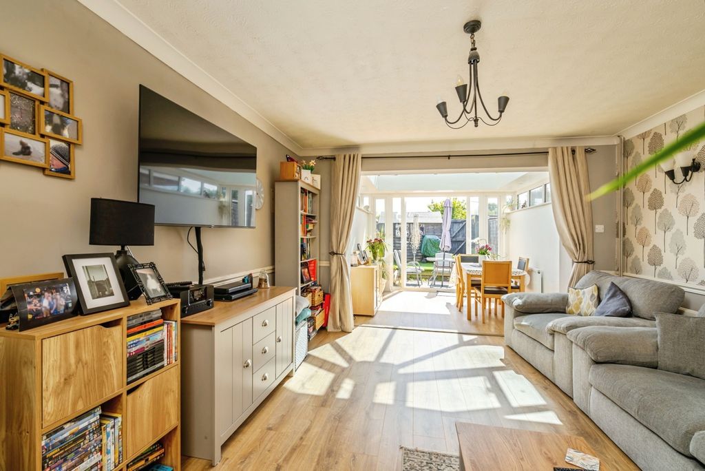 Property photo 2 of 14 Pbox-Img.Jpg