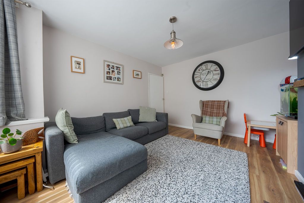 Property photo 3 of 18 Gallery