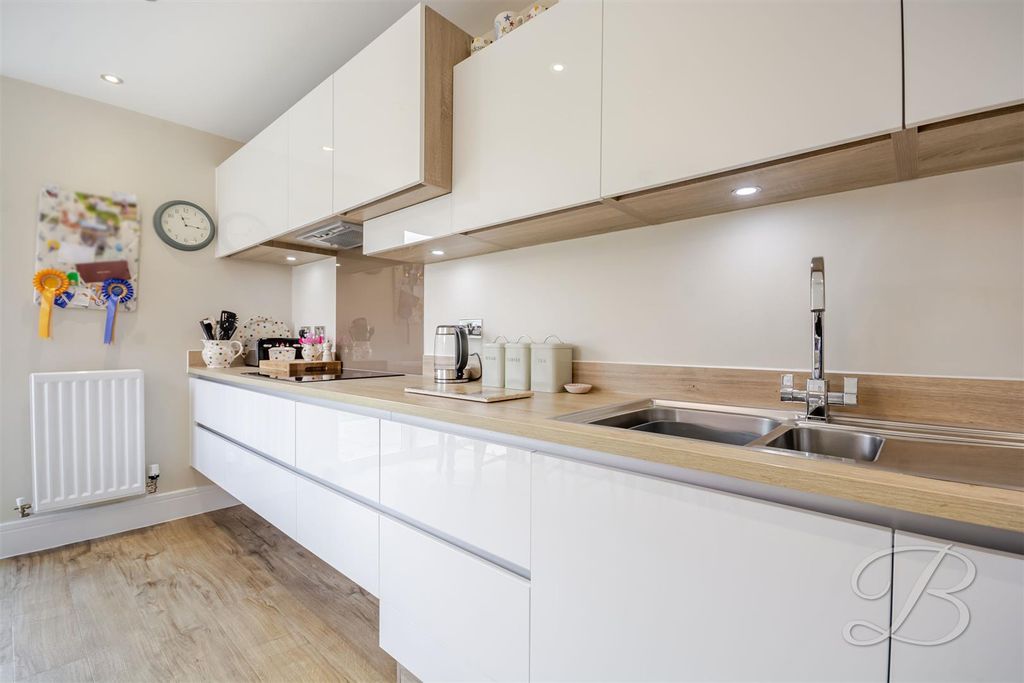 Property photo 3 of 39 Ccltd-6.Jpg