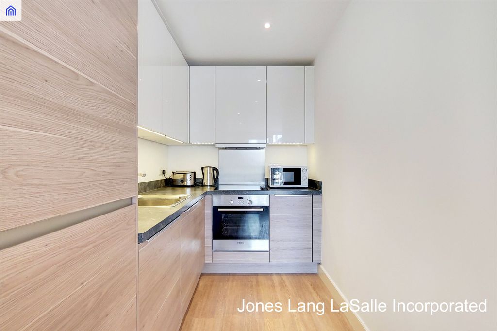 Property photo 3 of 13 Picture No. 22