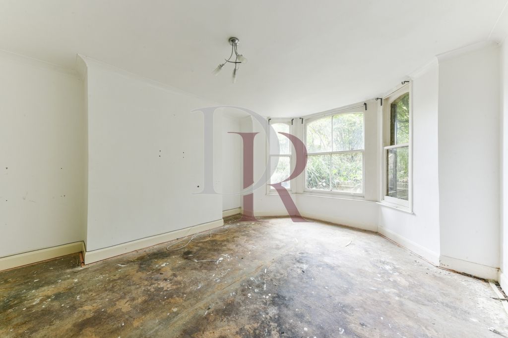 Property photo 2 of 15 Photo 11