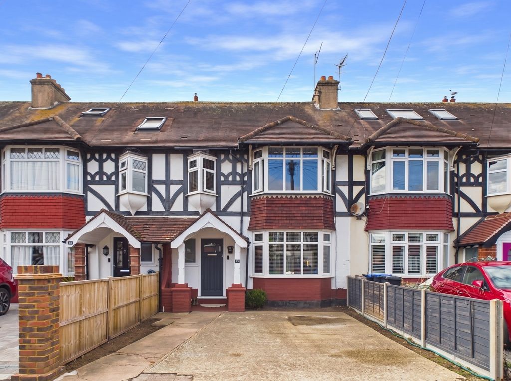 Property photo 1 of 18