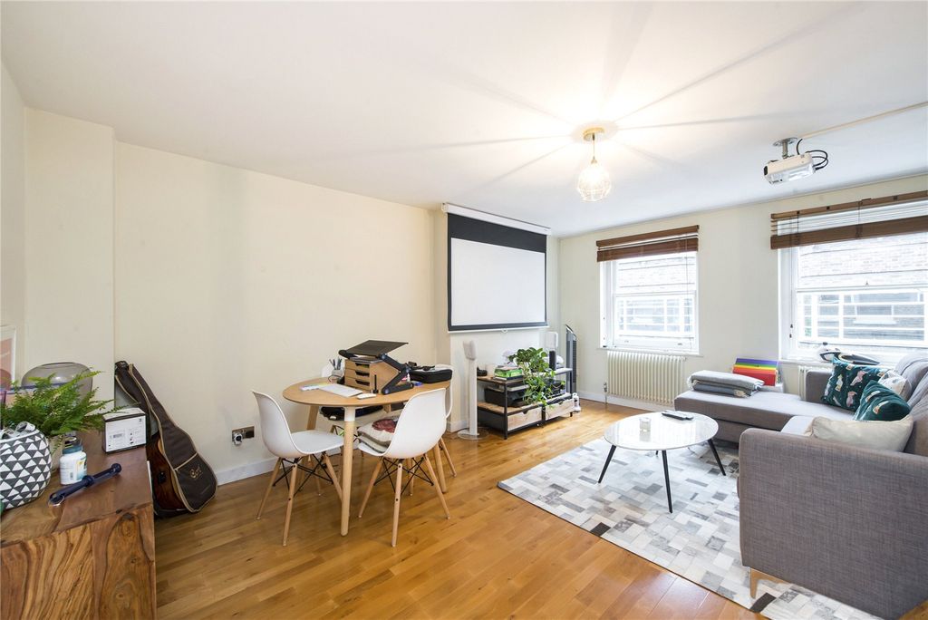 Property photo 3 of 8