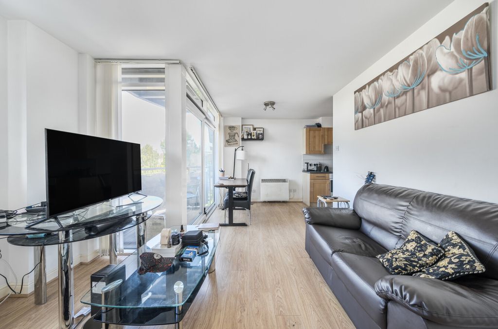 Property photo 3 of 22 1353291-4-68c2c79...
