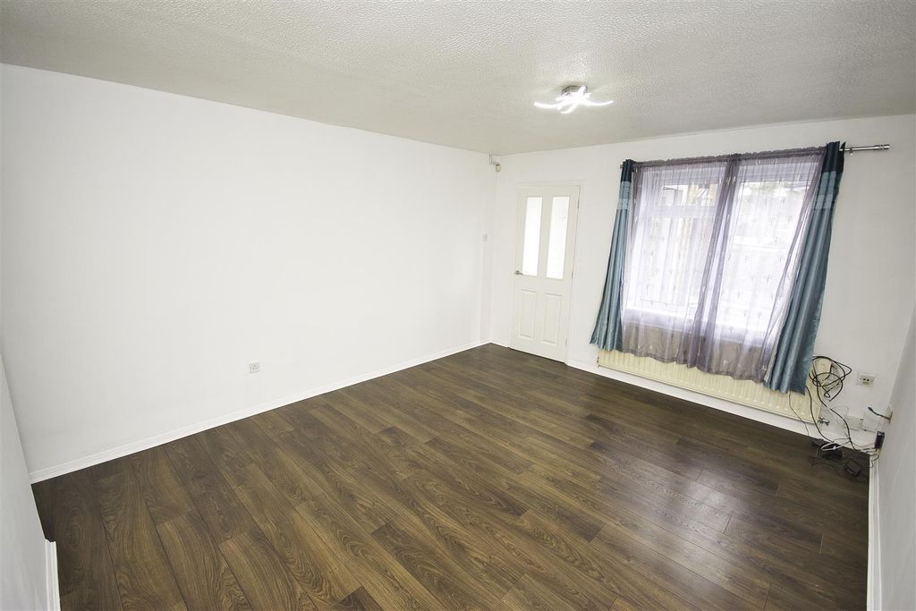 Property photo 2 of 7 Dsc_0025.Jpeg