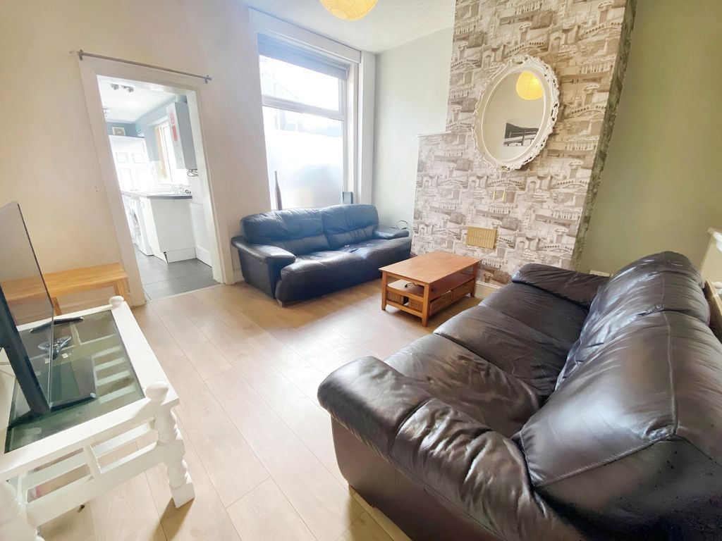 Property photo 1 of 10 Picture No. 02