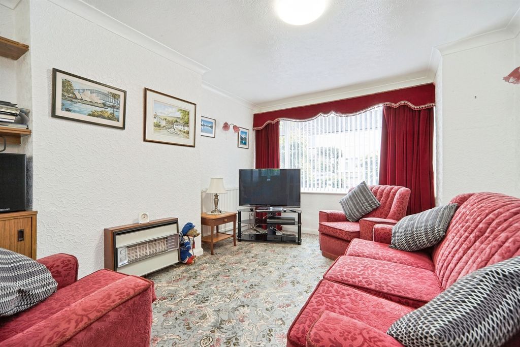 Property photo 3 of 17