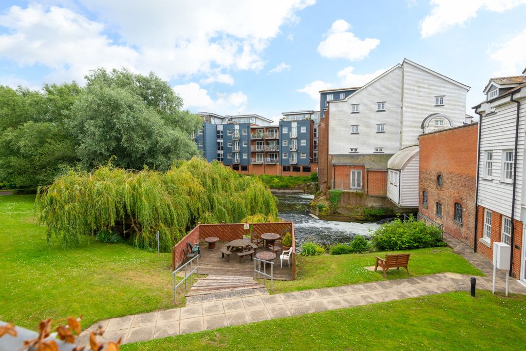 Property photo 1 of 10 3814532