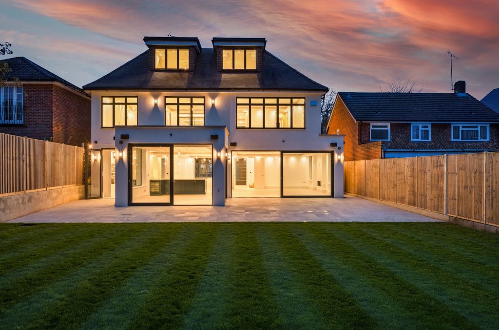 Property photo 1 of 36