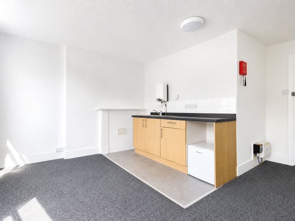 Property photo 1 of 5 Studio