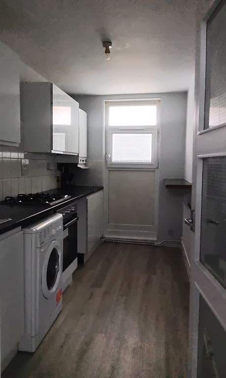 Property photo 3 of 4