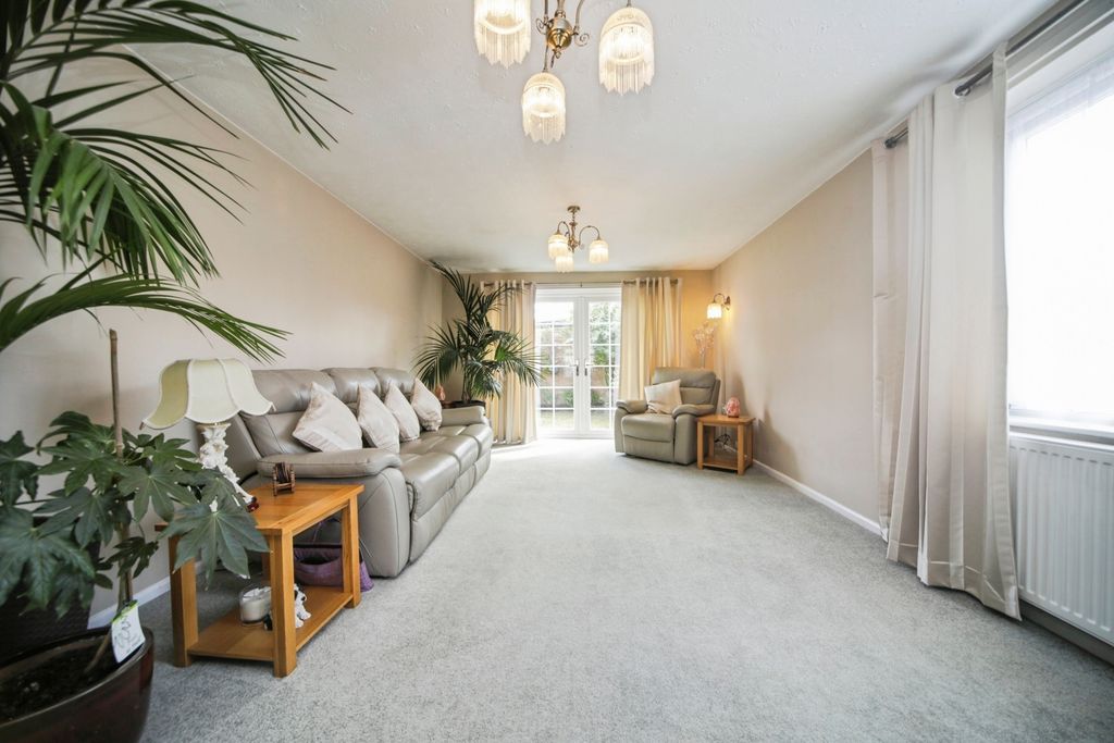 Property photo 3 of 20 Pbox-Img.Jpg