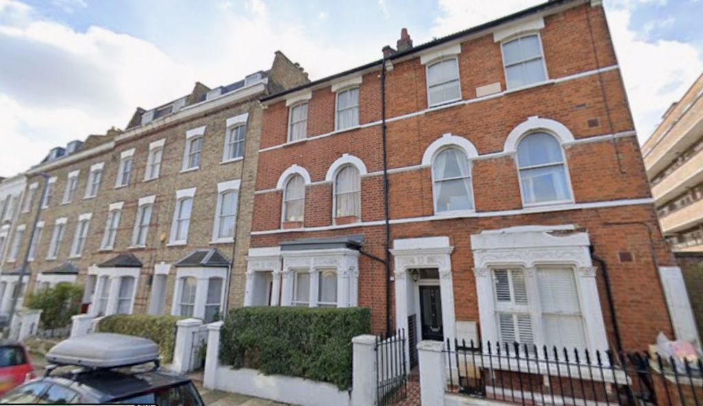 Property photo 1 of 5