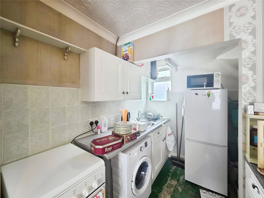 Property photo 2 of 6 Picture No. 13