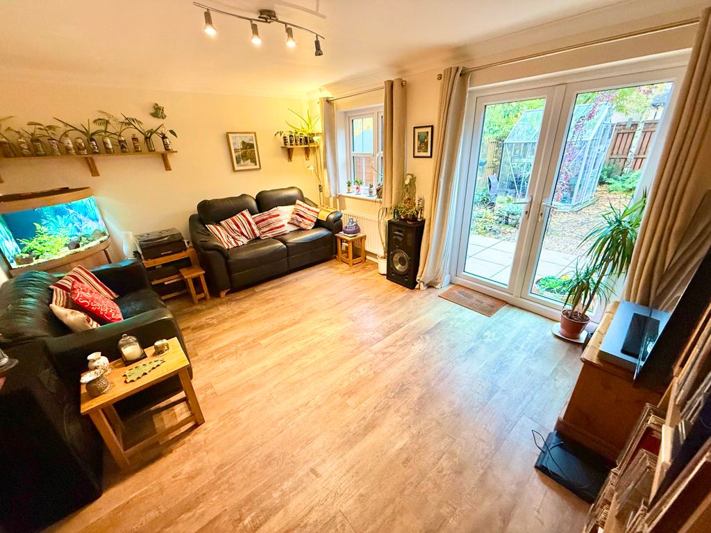 Property photo 2 of 26