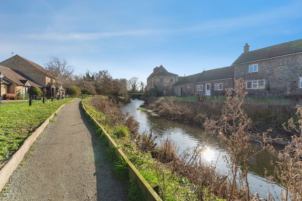 Additional image 18 of 2 bed flat for saleShip Gardens, Mildenhall, Bury St. Edmunds IP28