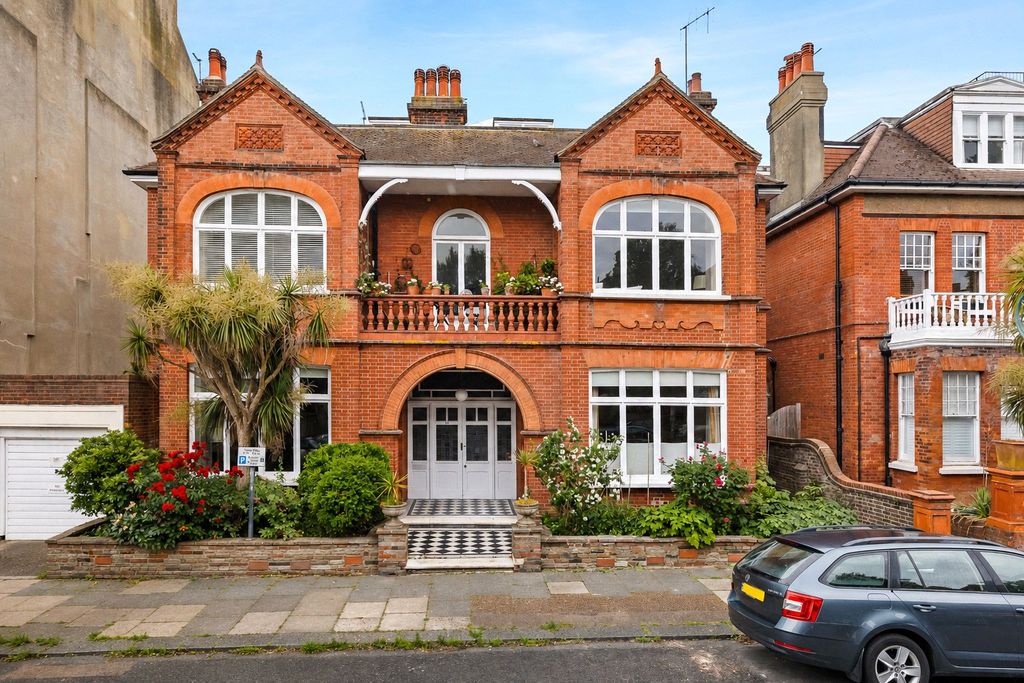Property photo 1 of 12 Picture No. 18