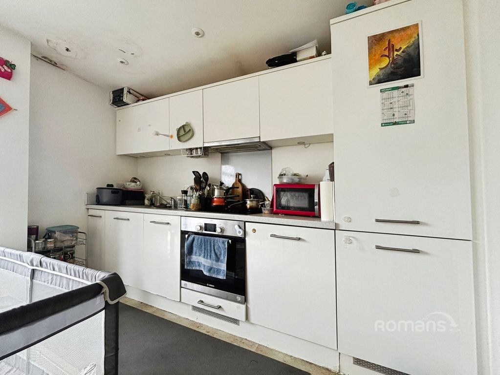 Property photo 3 of 5 Kitchen